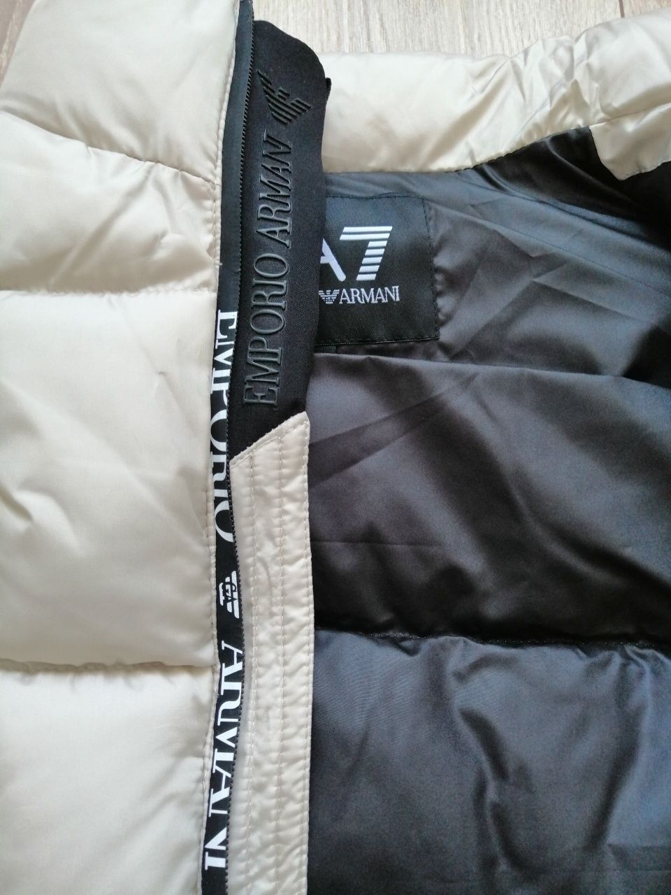 Emporio Armani мъжки елек в бежов цвят 3XL