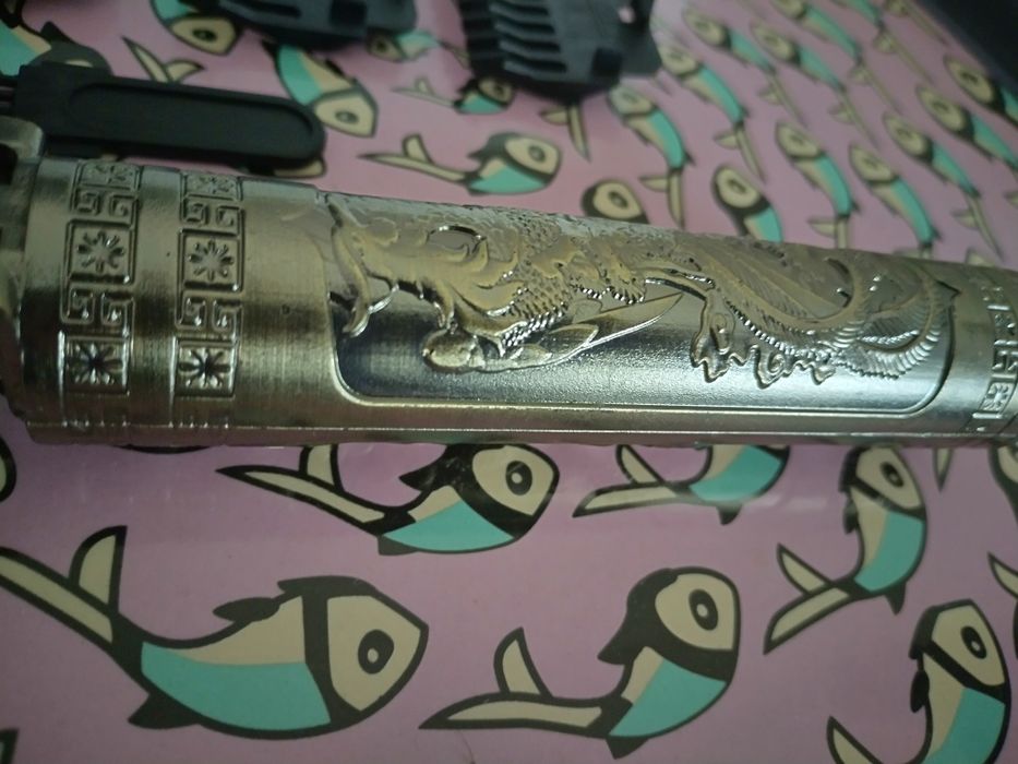 Машинка за подстригване ( тример ) със зарядно устройство