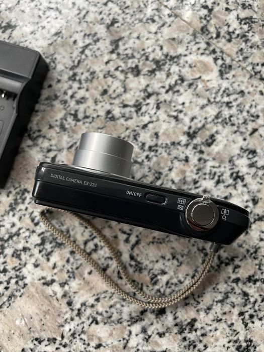 Aparat foto digital CASIO Exilim EX-Z33 Black Digital Point & Shoot