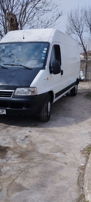 Transport mobilă mutări realocări debarasare mobilă