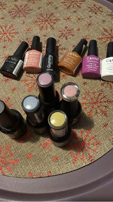 Oje pentru manichiura cu gel