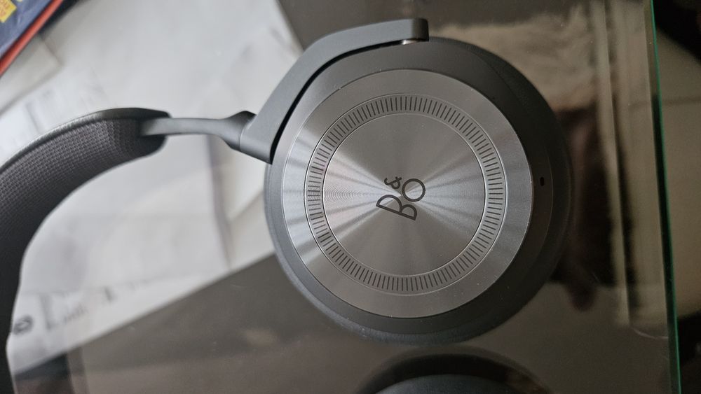 Слушалки Bang & Olufsen HX