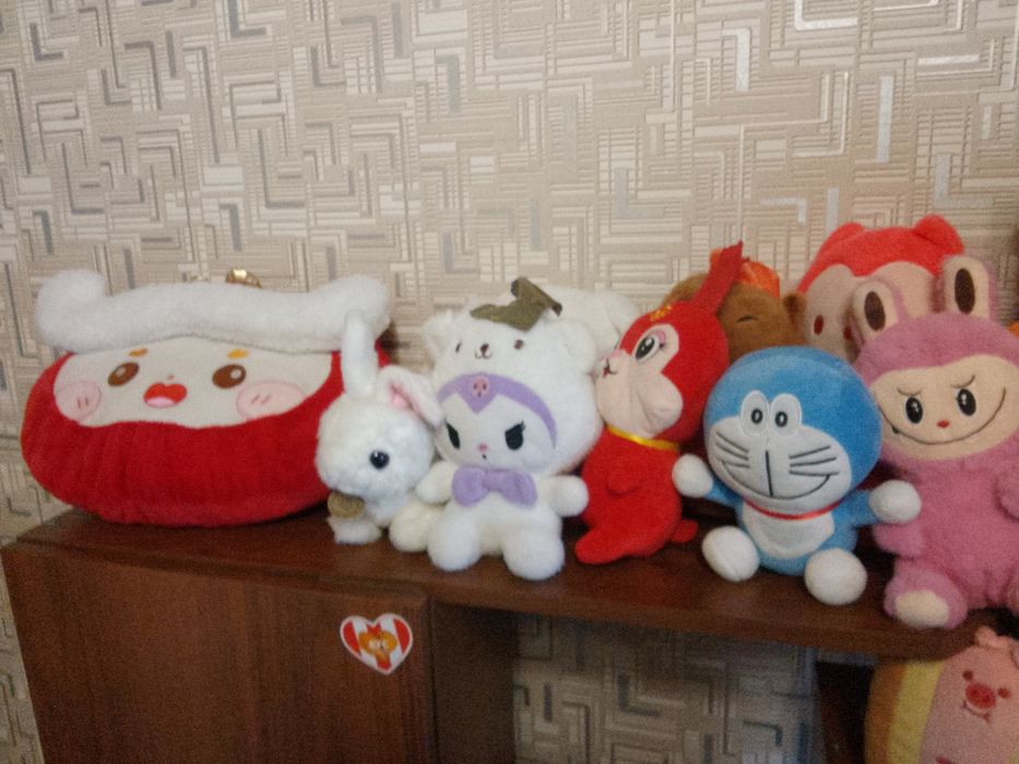 Продам игрушки малинкая 200болшая по700