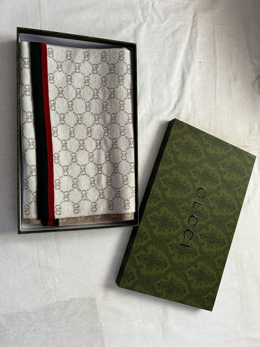 Esarfa Gucci calitativa