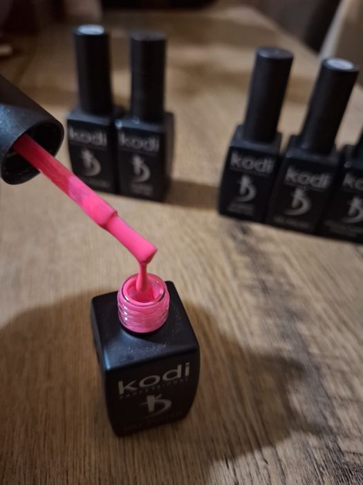 Геллакове Kodi, Venalisa и аксесоари