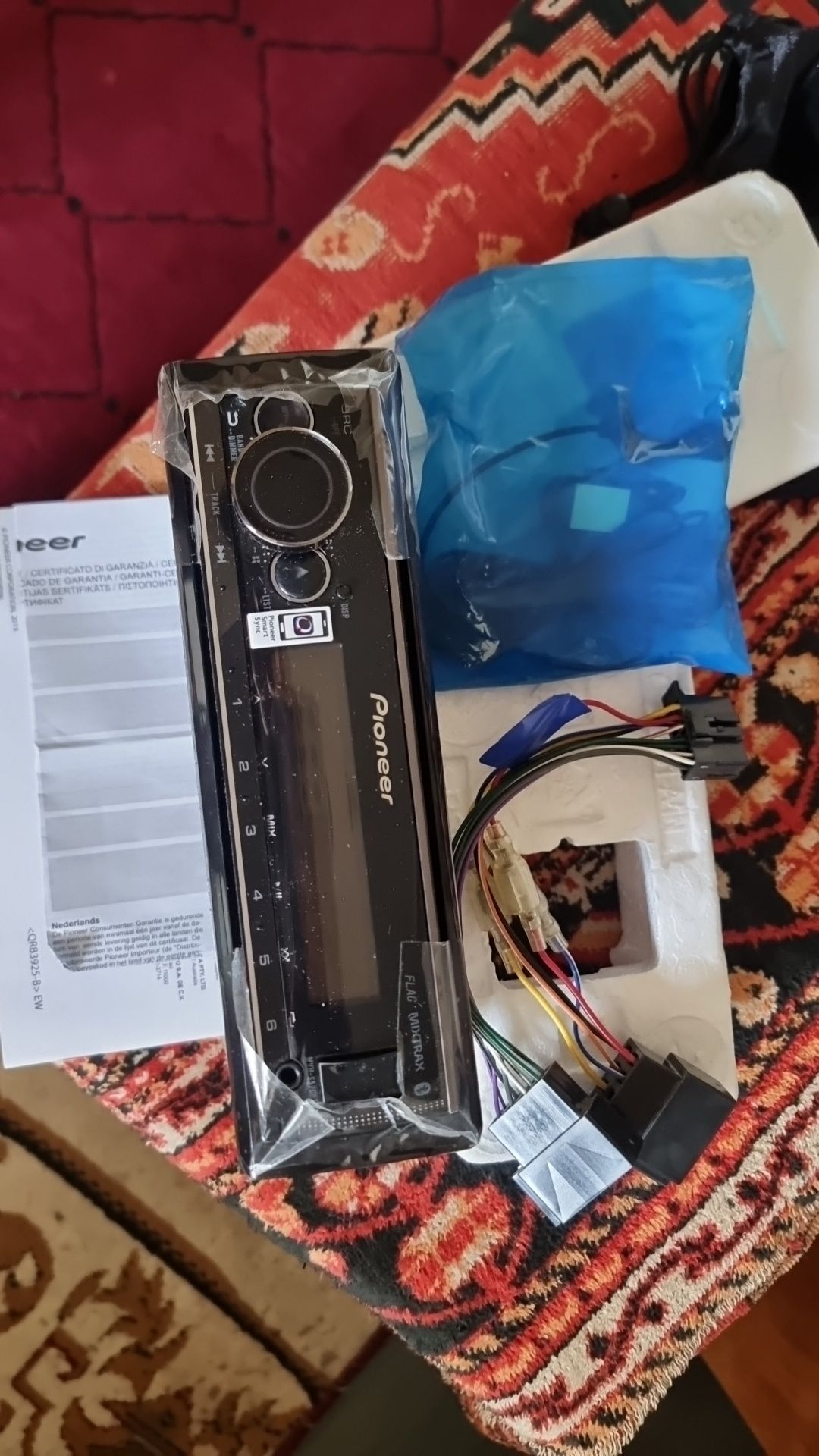 Pioneer MVH-S520BT