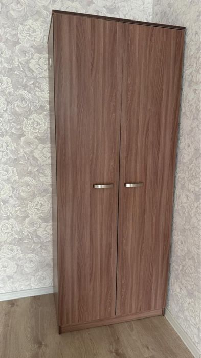 Срочно продам шкаф