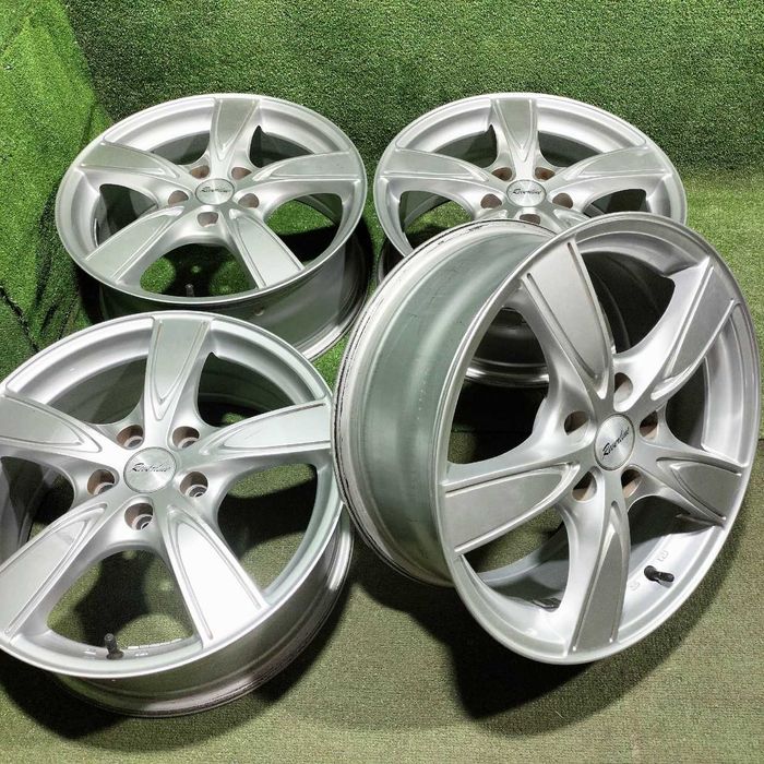 Продам Японский диски Manaray Reverline R17 7J PSD5/114,3 DIA73,1 ET48