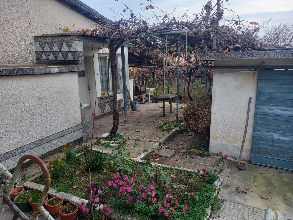 Къща 40,000 евро с. Зелениково от собственик