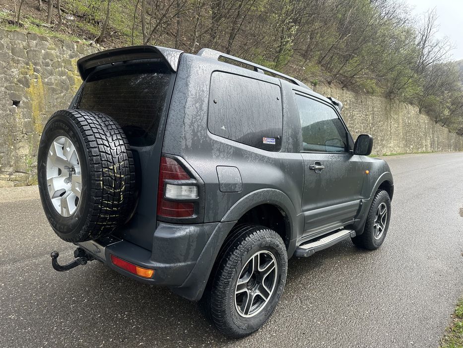 Vand Mitsubishi Pajero Mk3 3.2 diesel AUTOUTILITARA