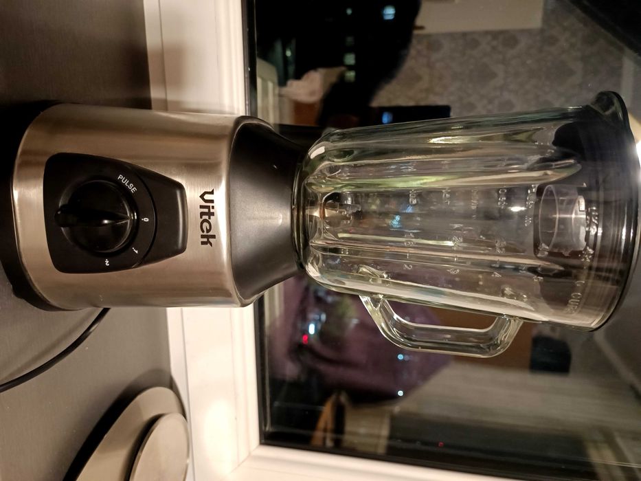 Блендер Vitek стационарный