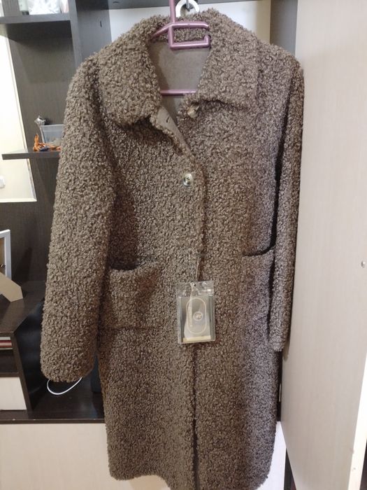 Продается НОВАЯ ШУБА