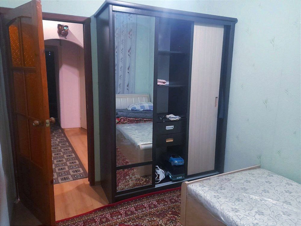 Себзор , 3 комнатная с ремонтом с мебелю и техникой