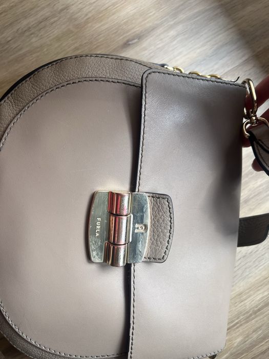 FURLA  340лв цвят капучино