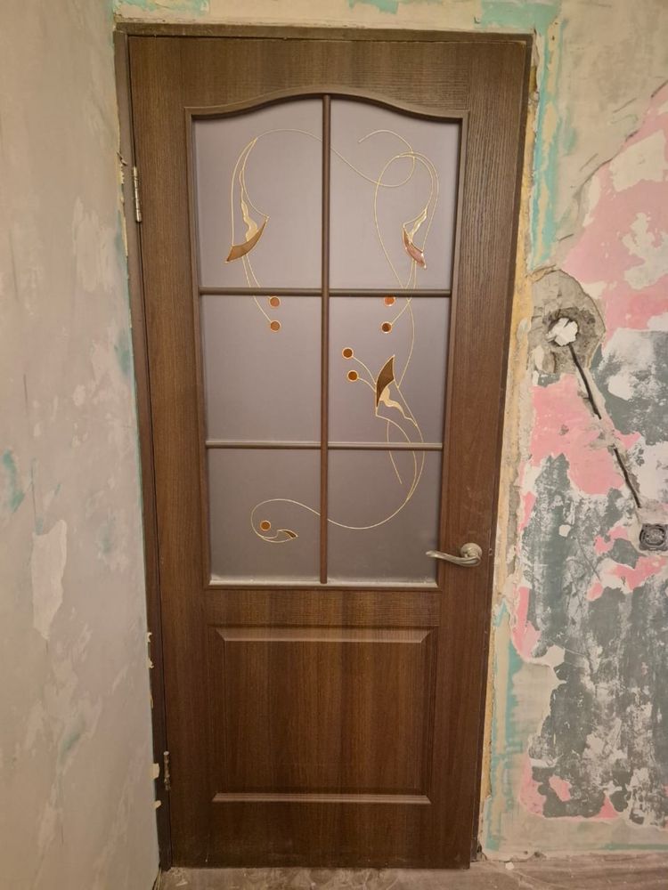 Продам двери б/у