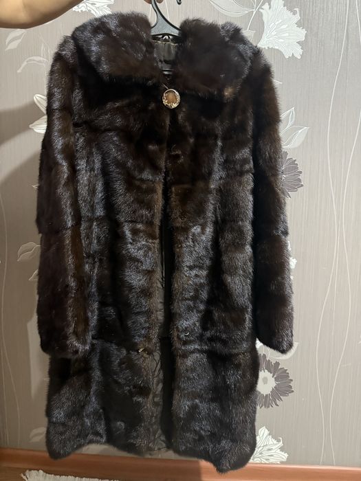 Продам норковую шубу