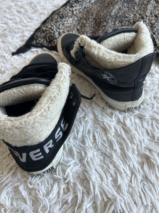 Чисто Нови Converse Chuck Taylor С Пух, 37