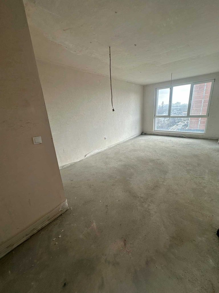 Продава се Двустаен апартамент в Пловдив, Гагарин - 75 кв.м за 1193 €/кв.м - Снимка #4
