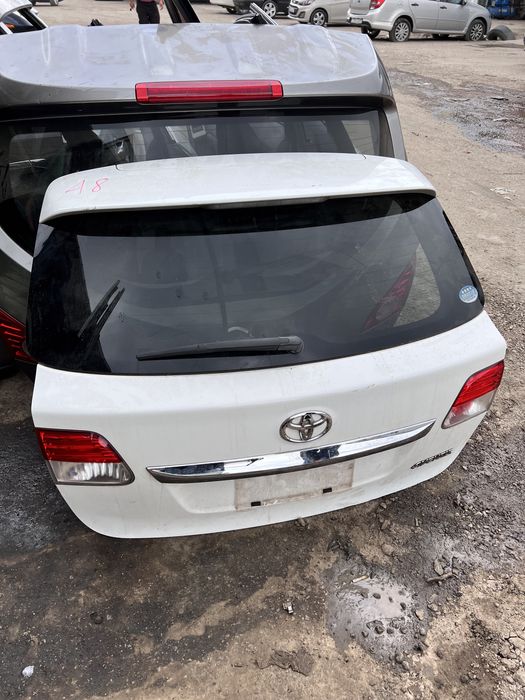 Бампер капот крыло фары решетка боковое зеркало Авенсис/Toyot Avensis