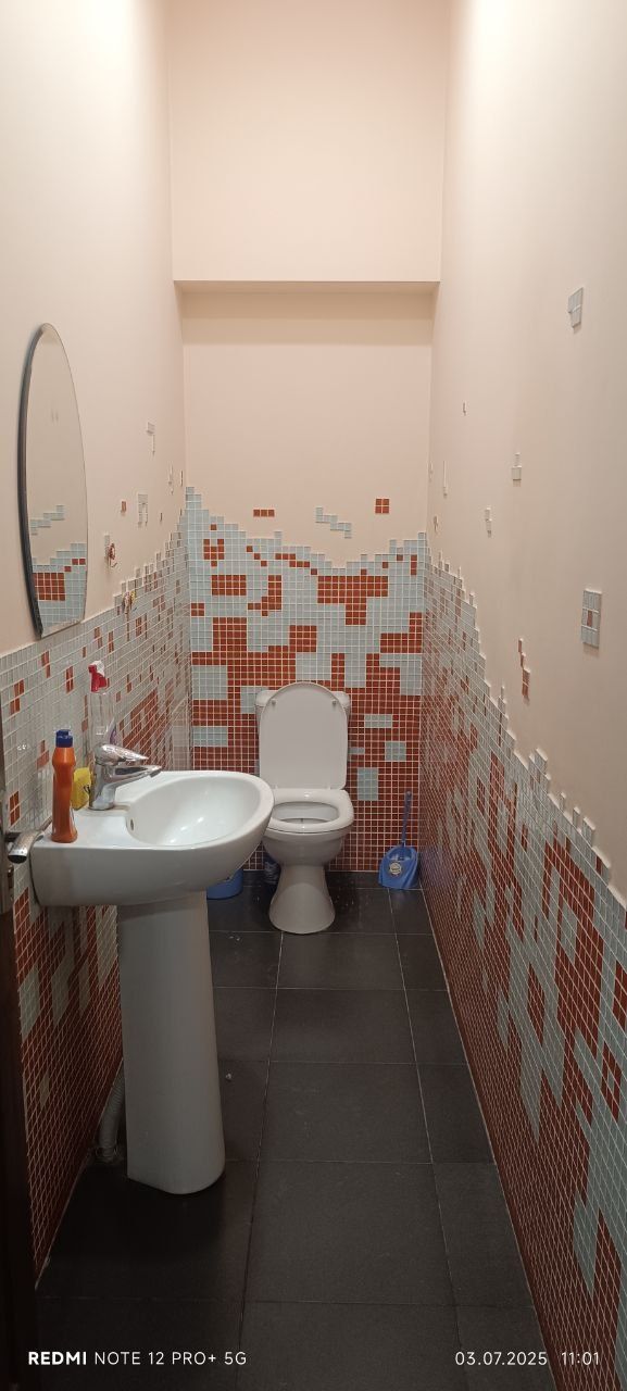 Чиланзар торг.центр офис -140м2.
