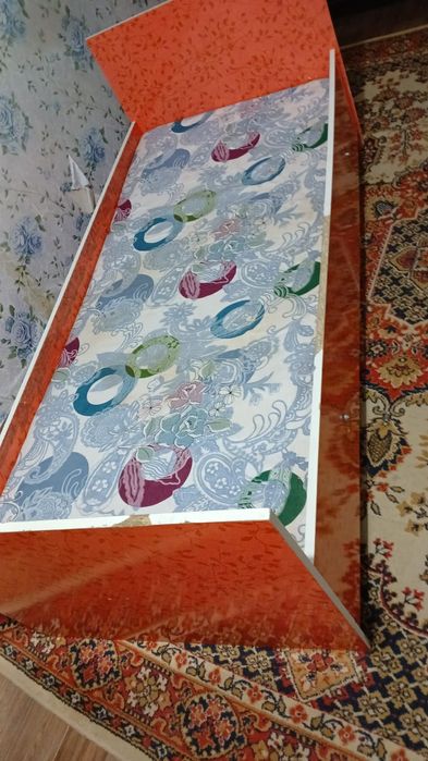 Кровать ! Срочно