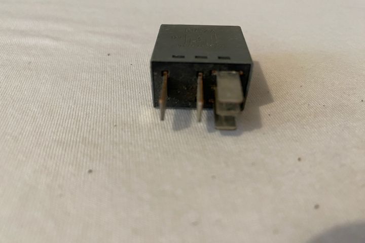 Releu v23145 a0101 x001 Ford Focus prima generatie