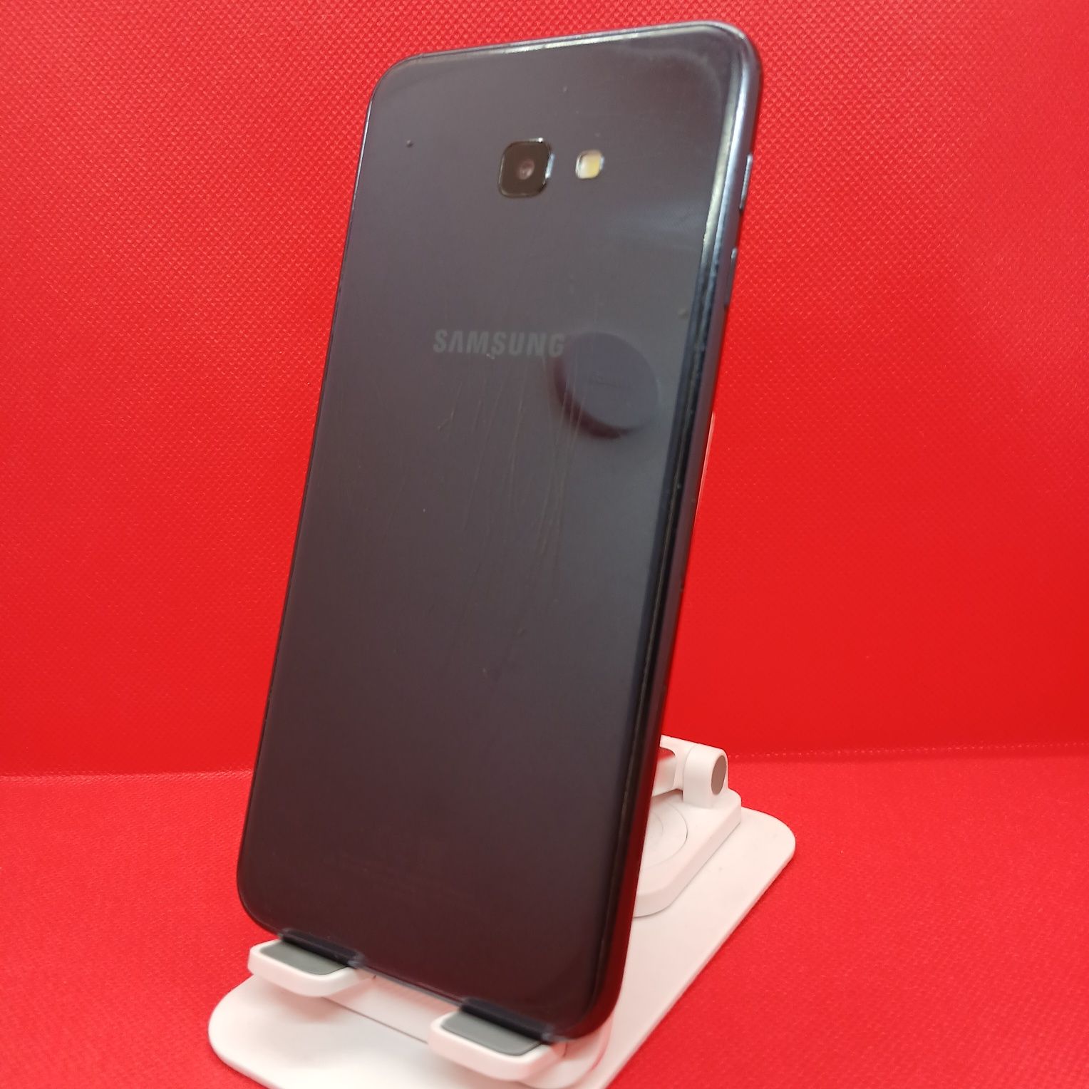 Samsung Gallaxy j4+plus sotiladi