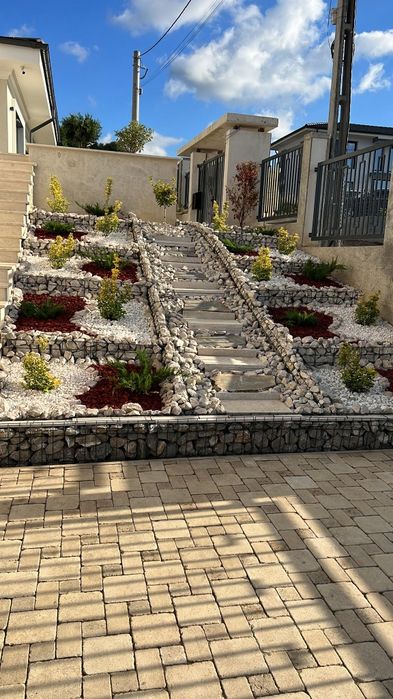 Vând plante ornamentale oriunde în țară execut grătare cascade