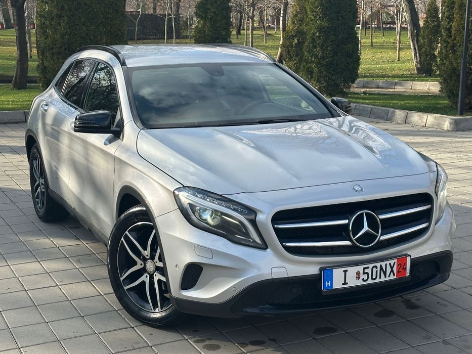 2015 Mercedes-Benz GLA 200 AMG Pachet Automatic