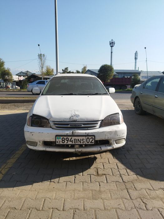Калдина Тойота машина продам