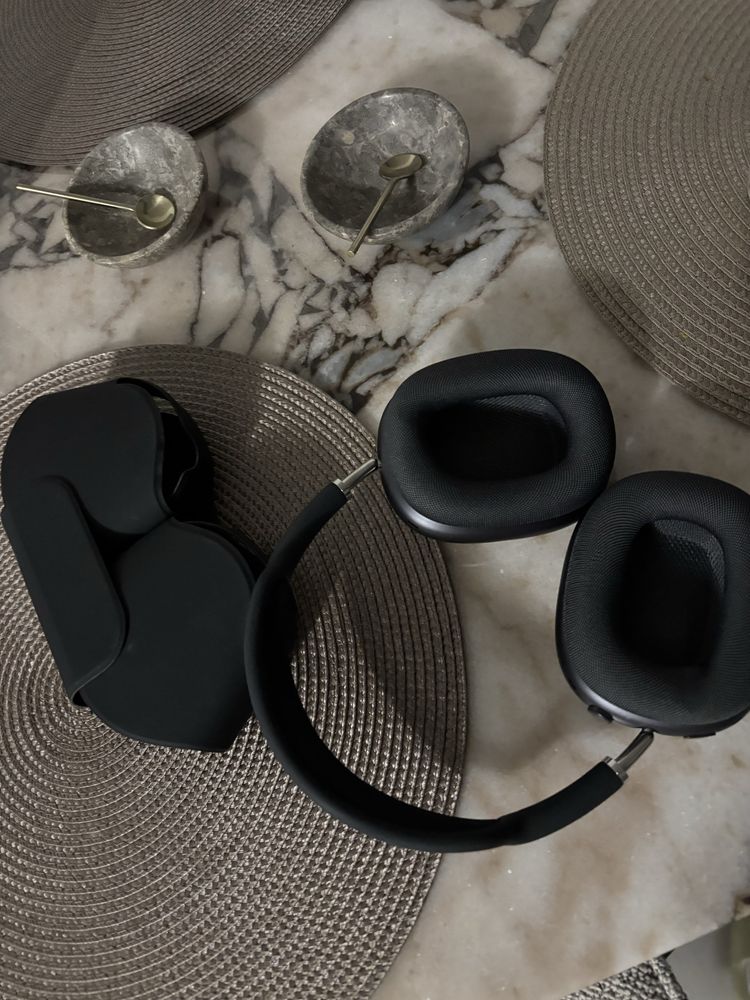 Слушалки air pods max
