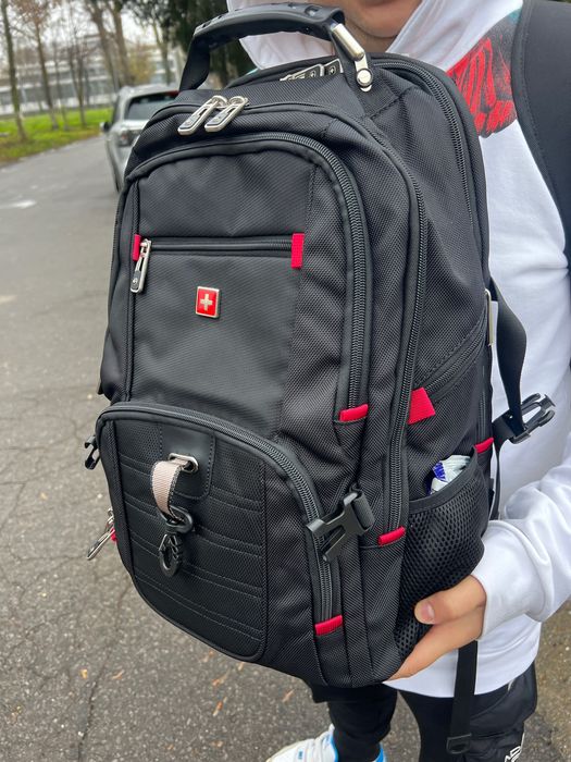 Mistery Box cu laptop