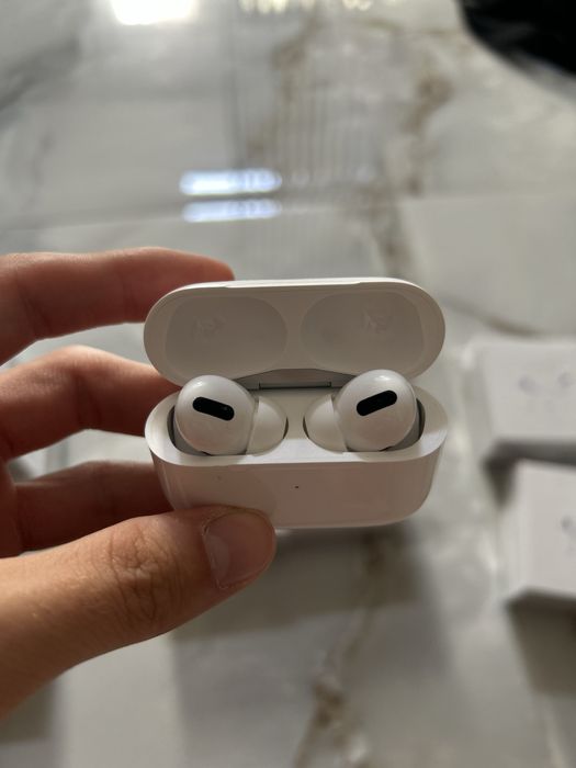 Casti AirPods Pro