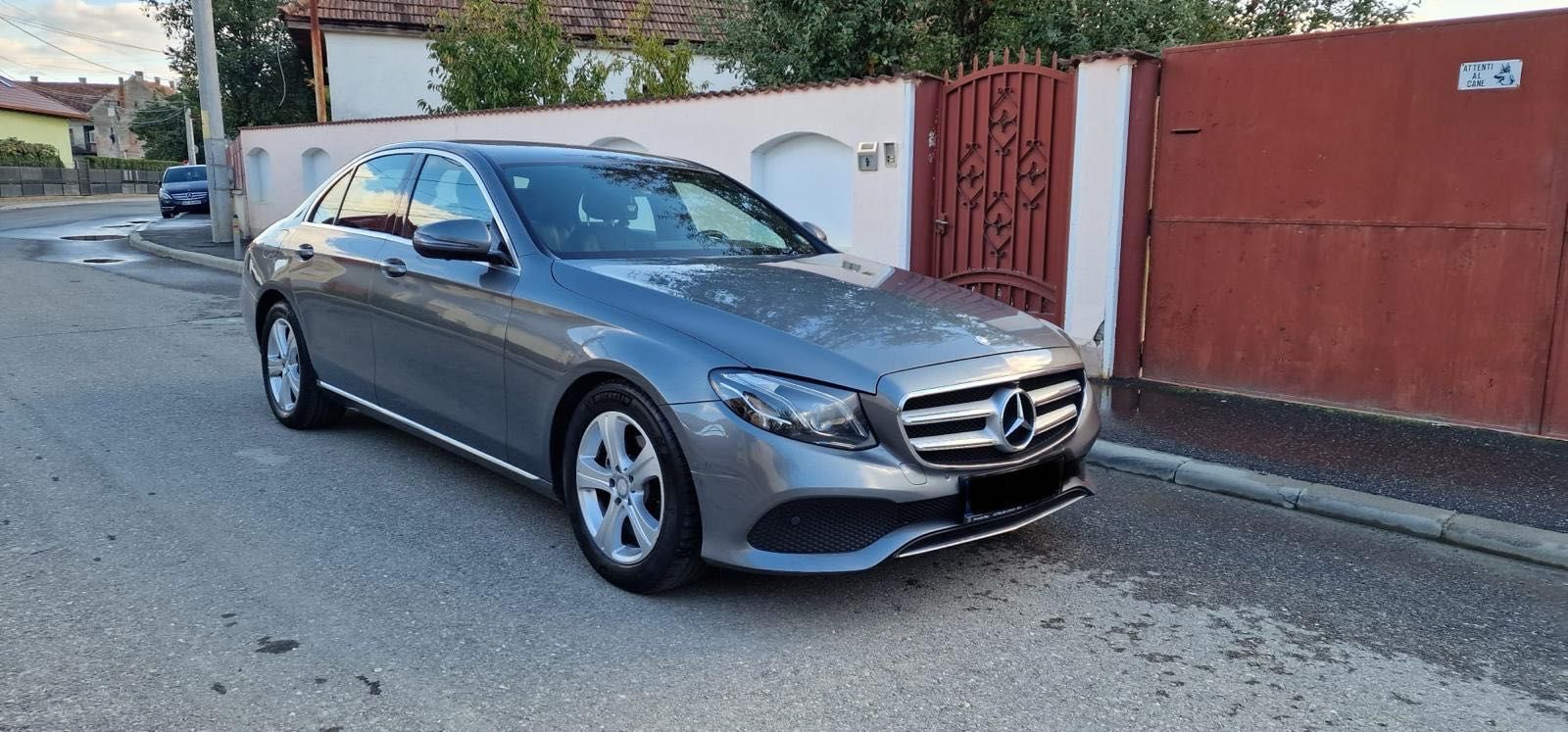 Mercedes-Benz E220d