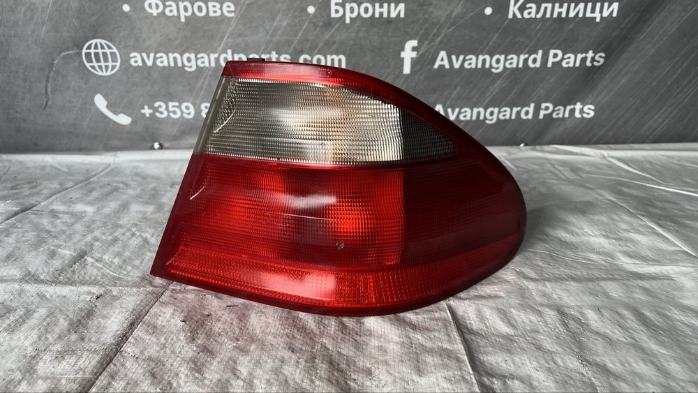 2 броя десен стоп Mercedes CLK W208 (1997-2003)