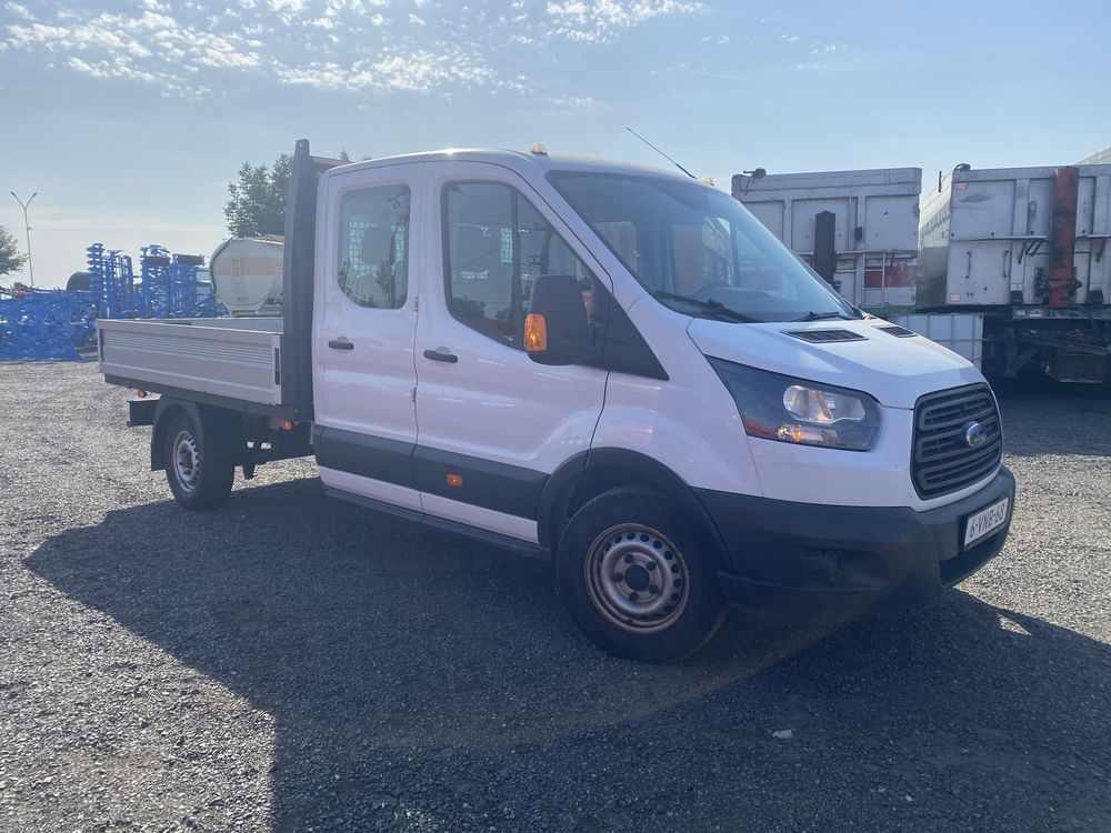 Ford Transit cabină dublă 7 locuri