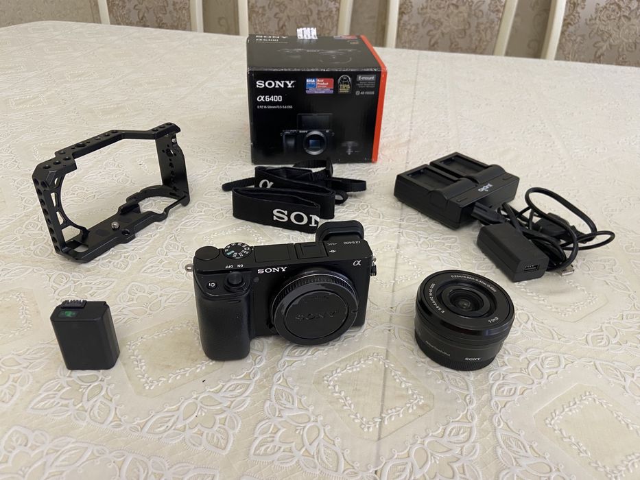 Продам Sony a6400+kit, sigma 16mm f1.4