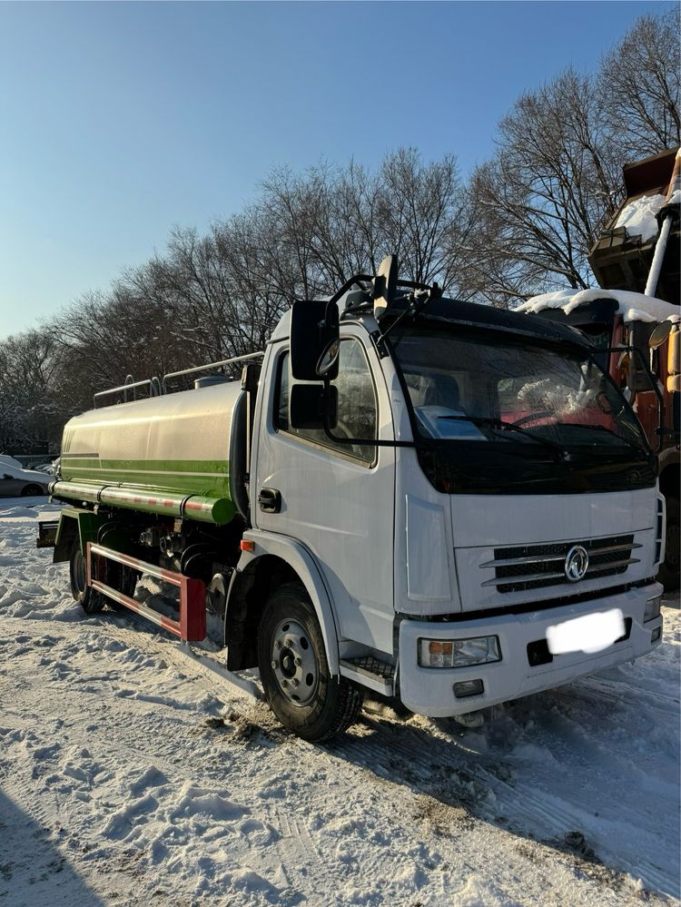 Услуги водовоза. Доствка воды , поливомоечная машина