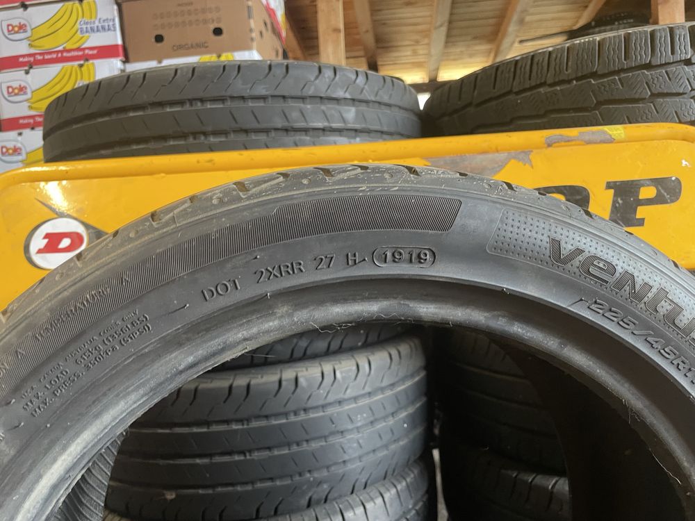 HANKOOK 225/45/17, 2бр, 6мм, DOT 2019, отлична цена