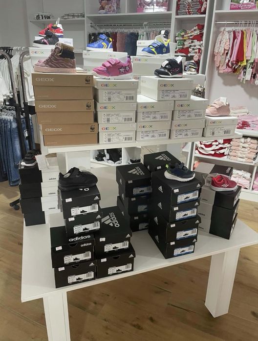 Afacere la cheie Magazin cu Produse Mayoral varsta 0-10 ani +mobilier