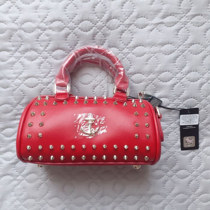 Малка червена чанта Art чисто нова с етикет