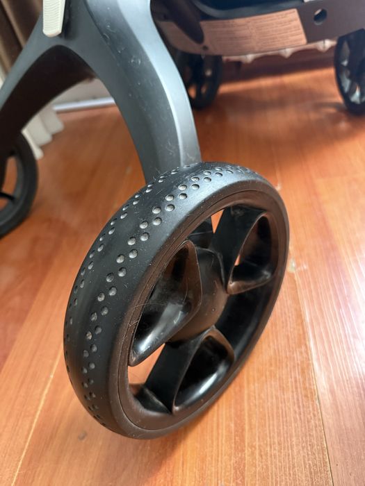 Продам коляску Dsland V8 2в1