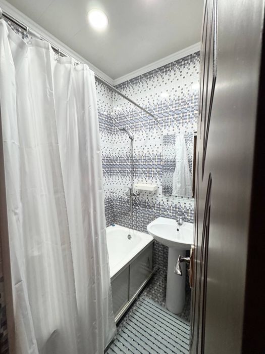 Чиланзар 12 2/4/9 квартира евроремонт продается! Фархадский базар