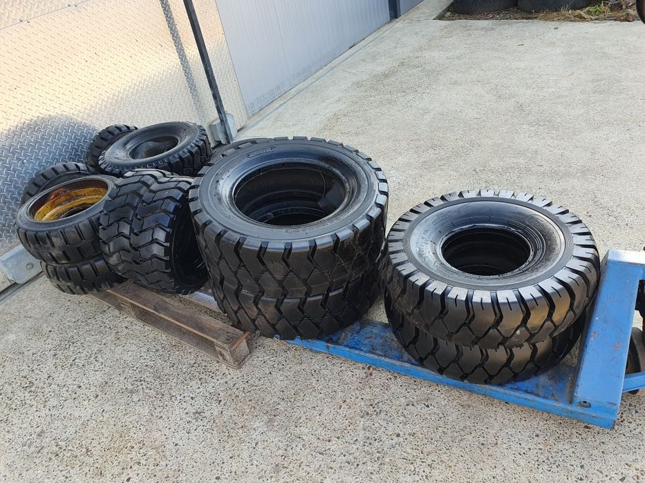 Cauciucuri motostivuitoare/bob