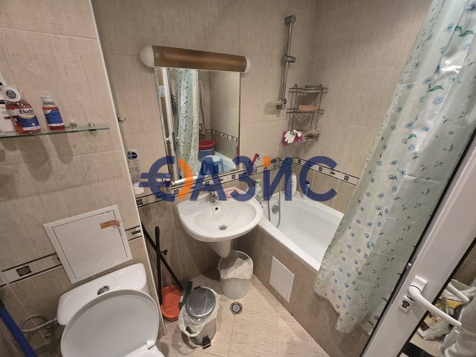 Продава се Двустаен апартамент в к.к. Слънчев бряг - 74 кв.м за 1075 €/кв.м - Снимка #14