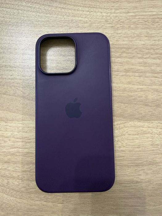 Iphone 16 Pro Max 256 black titanium - 1 г. гаранция към магазин Зора