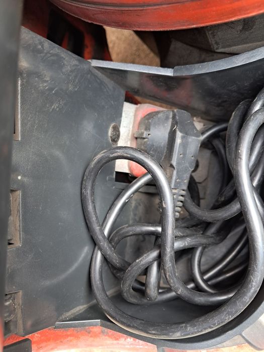 Vând lisă/liză transpalet electric Linde t16