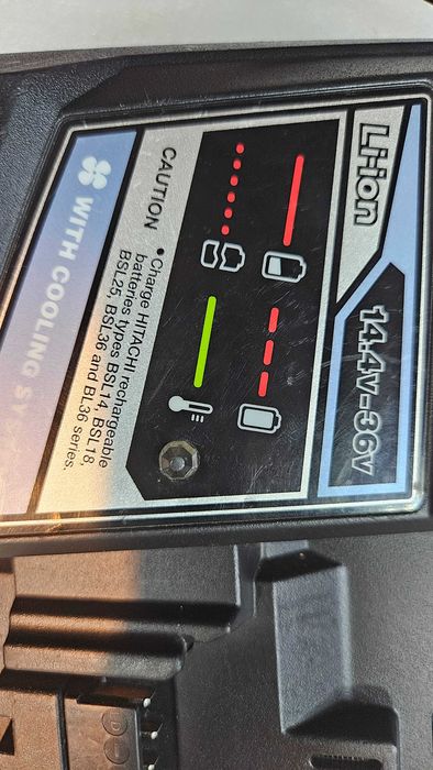 HITACHI  Încărcător pentru acumulatori Li-Ion 14,4-36 V UC36YRSL