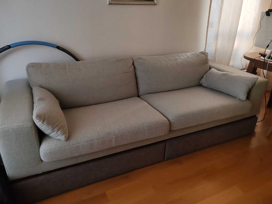 Двоен диван с чекмеджета