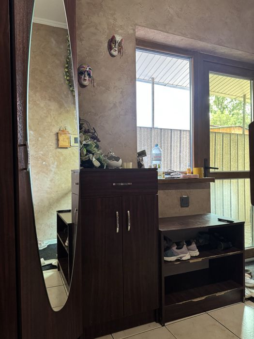 Мебель в прихожую в хорошем состоянии. СРОЧНО